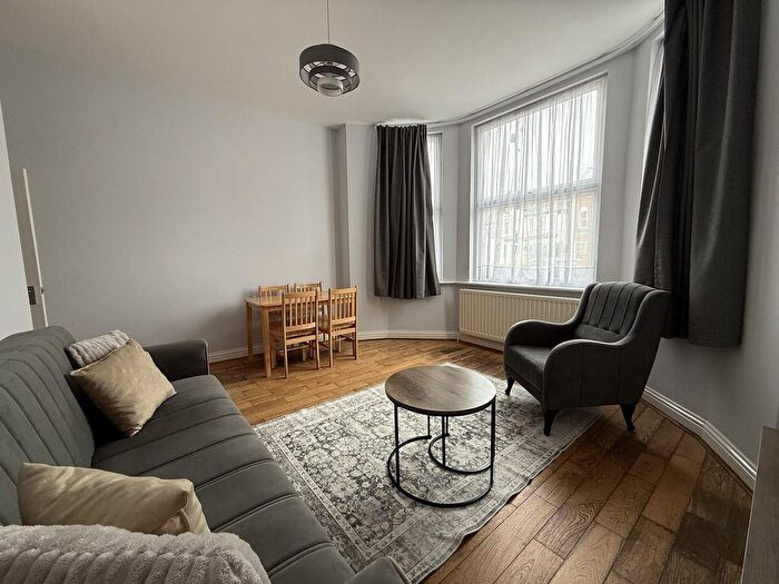 1 Bedroom Flat To Rent In Craven Park, London, NW10