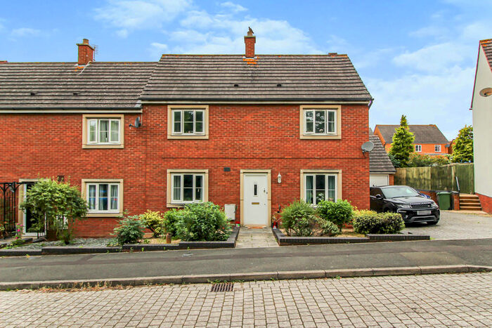 3 Bedroom End Of Terrace House To Rent In Woodcutters Mews, Groundwell, Swindon, SN25
