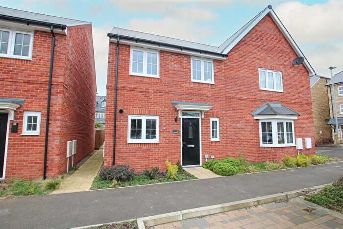 3 Bedroom Semi Detached House For Sale In Tutte Gardens, Newmarket, CB8