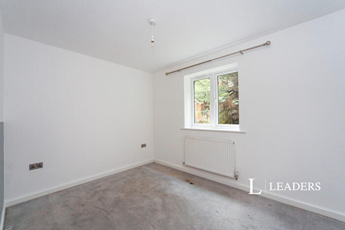 2 Bedroom Apartment To Rent In Modern Two-Bedroom Ground Floor Flat – Near Town Centre & Train Station - - Royal Navy Court - Unfurnished, LU2