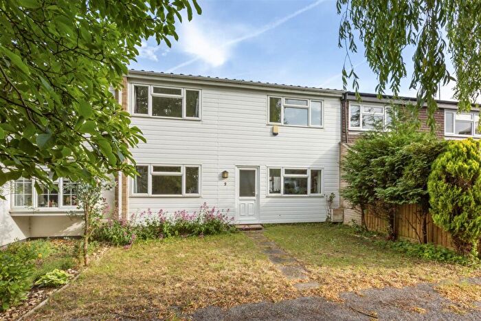 3 Bedroom Terraced House For Sale In Lane End Village, HP14