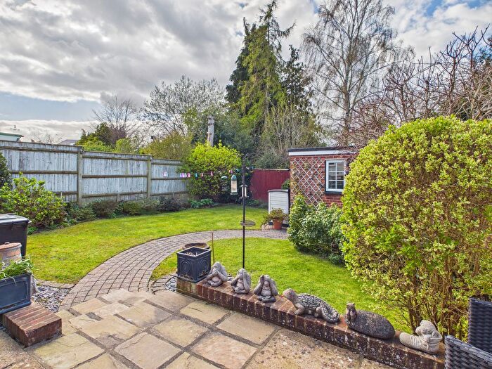2 Bedroom Bungalow For Sale In Maidstone Road, Pembury, TN2