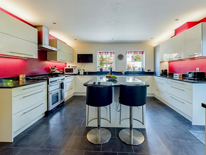 4 Bedroom Detached House For Sale In Meadow Road, Malvern, WR14