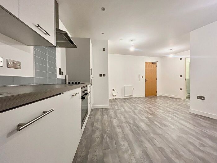 1 Bedroom Flat To Rent In Coventry Road, Birmingham, B25