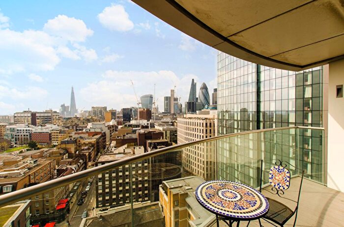 3 Bedroom Flat To Rent In Alie Street, Aldgate, London, E1