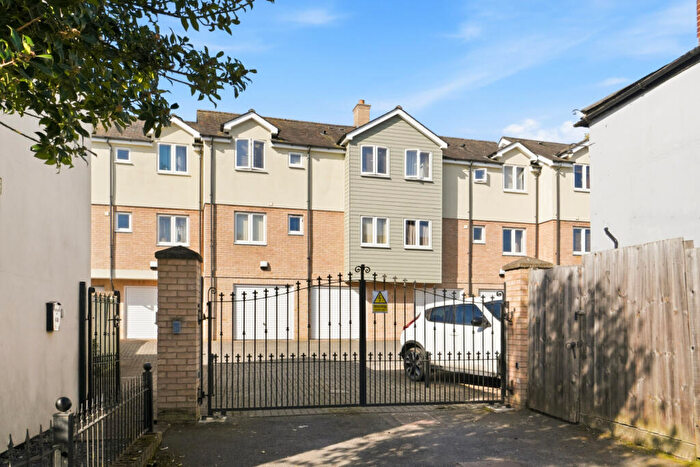 2 Bedroom Apartment For Sale In Trinity Street, Bishop's Stortford, Hertfordshire, CM23