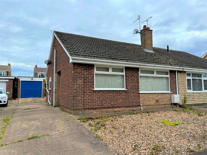 2 Bedroom Bungalow To Rent In Mill House Way, Skirlaugh, HU11