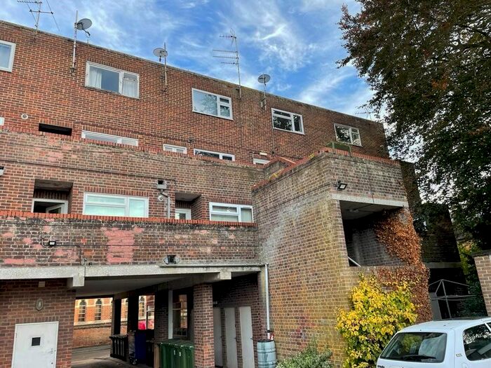 2 Bedroom Maisonette To Rent In Newbury Street, Wantage, OX12