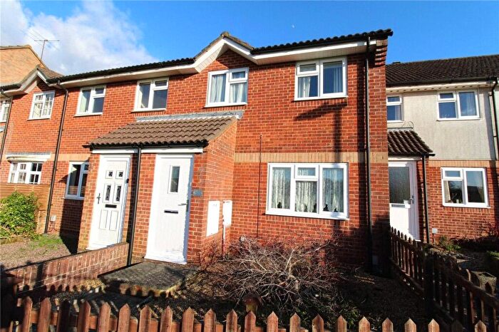 3 Bedroom Terraced House To Rent In Challoner Close, Basingstoke, Hampshire, RG22