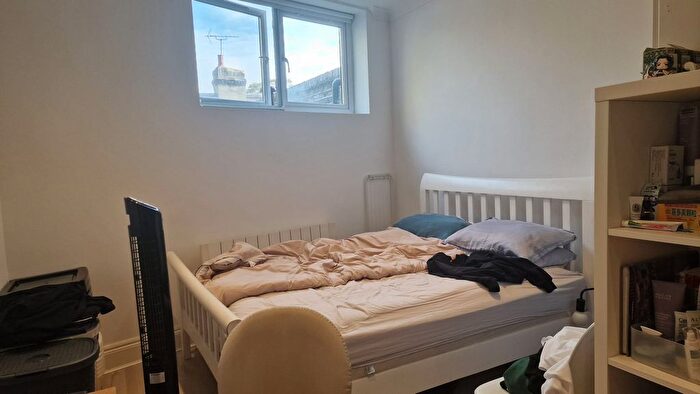 1 Bedroom Flat To Rent In Lower Clapton Road, Hackney, E5