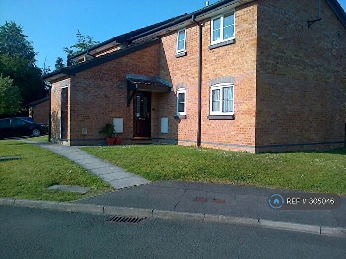 1 Bedroom Maisonette To Rent In Aldworth Close, Bracknell, RG12