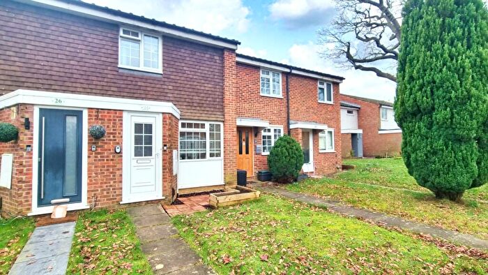 2 Bedroom Terraced House For Sale In Rothervale, Horley, Surrey, RH6