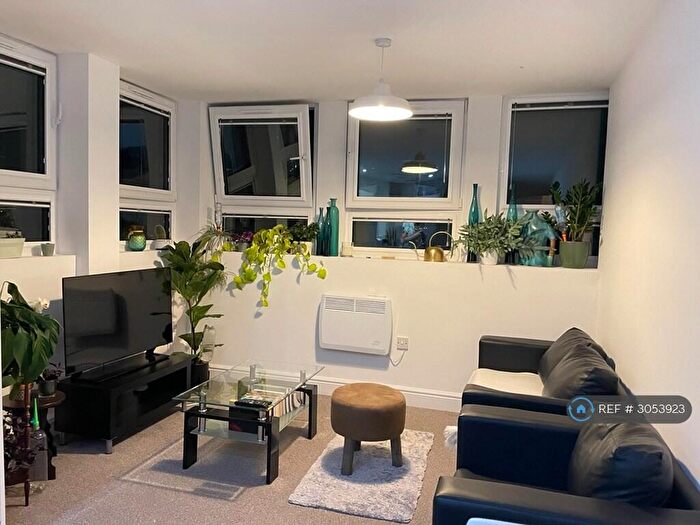 2 Bedroom Flat To Rent In Acre House, Sale, M33