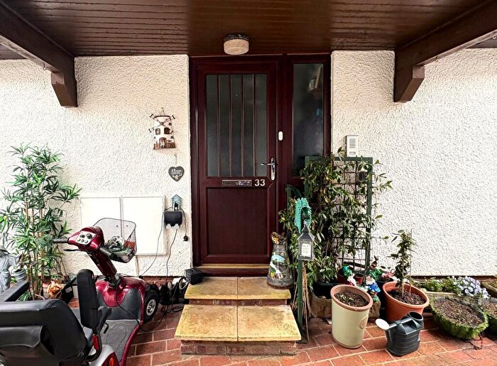 2 Bedroom Retirement Property For Sale In Barnards Farm, Beer, Devon, EX12