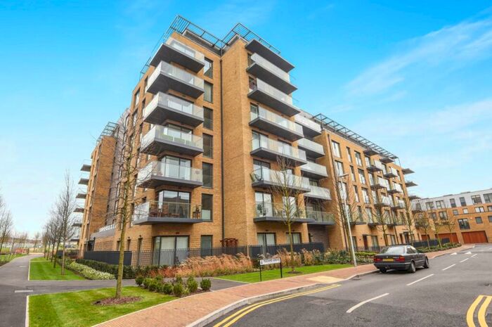 2 Bedroom Flat To Rent In Tizzard Grove Blackheath, SE3