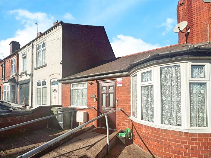 2 Bedroom Bungalow To Rent In Nimmings Road, Halesowen, West Midlands, B62