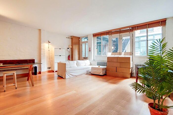 2 Bedroom Apartment To Rent In Hoxton Square, Shoreditch, N1