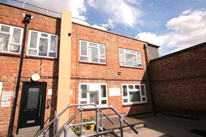 2 Bedroom Flat For Sale In , Green Street, E13
