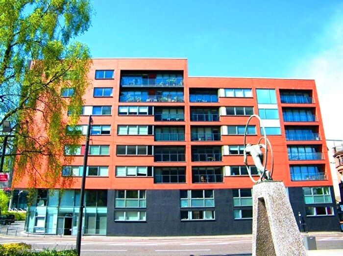 2 Bedroom Flat For Sale In McPhater Street, Glasgow, Glasgow City, G4