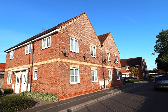2 Bedroom Maisonette To Rent In Mossmans Close, Bletchley, Milton Keynes, MK2