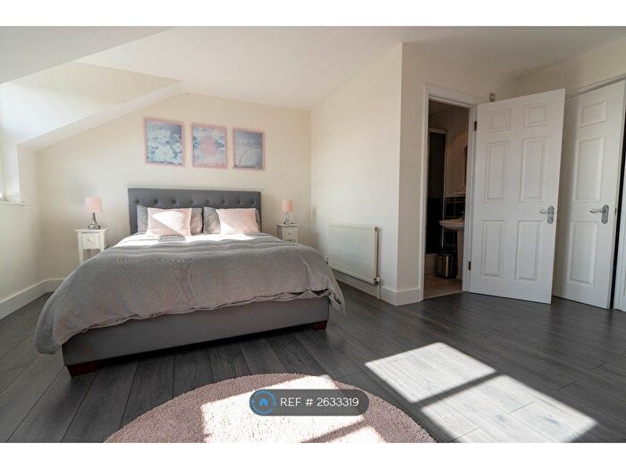 4 Bedroom Terraced House To Rent In Grace Avenue, Shenley, Radlett, WD7