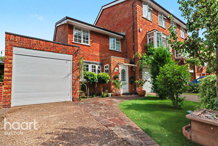 3 Bedroom Semi-Detached House For Sale In The Green, Tadworth, KT20