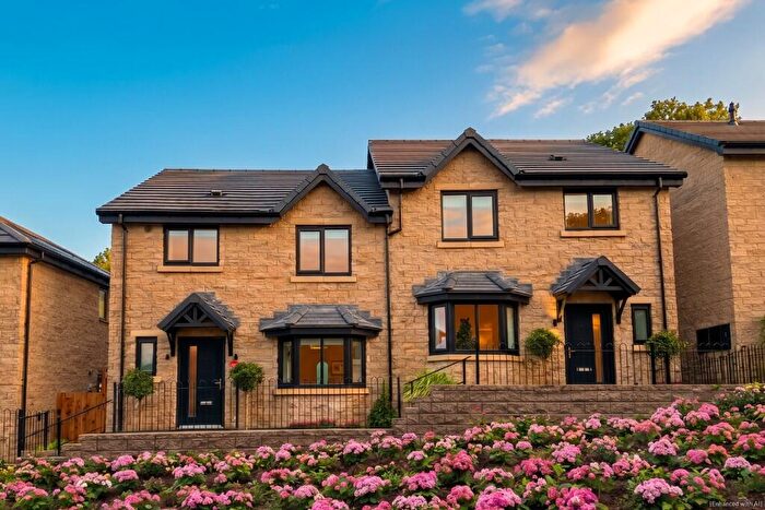 3 Bedroom Semi-Detached House For Sale In Culcheth A, The Brambles, Glossop, SK13
