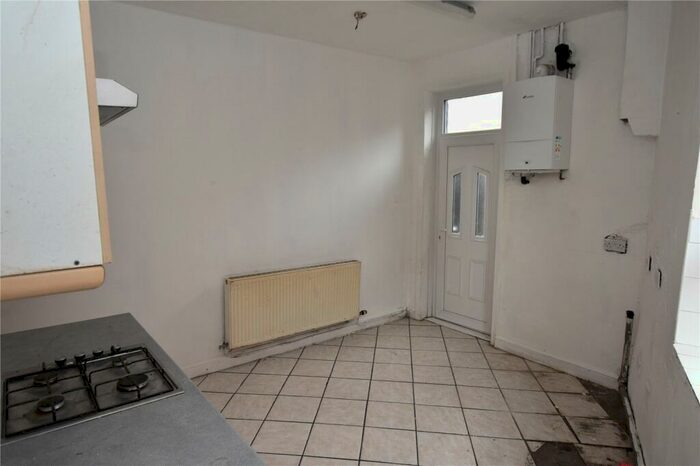2 Bedroom End Of Terrace House For Sale In Balfour Street, Oldham, OL4