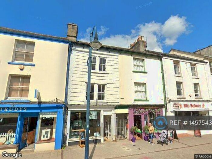 1 Bedroom Flat To Rent In Fore Street, Okehampton, EX20