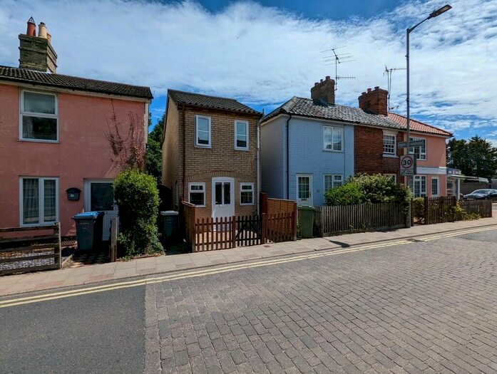 2 Bedroom Detached House To Rent In High Street, Leiston, IP16