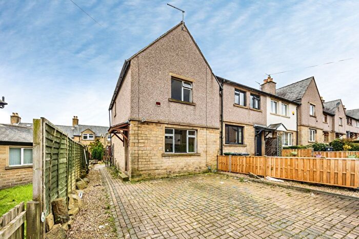 2 Bedroom Terraced House For Sale In Royds Avenue, Huddersfield, HD3