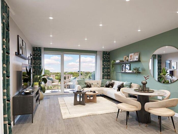 2 Bedroom Flat For Sale In Godstow Road, Wolvercote, Oxford, OX2