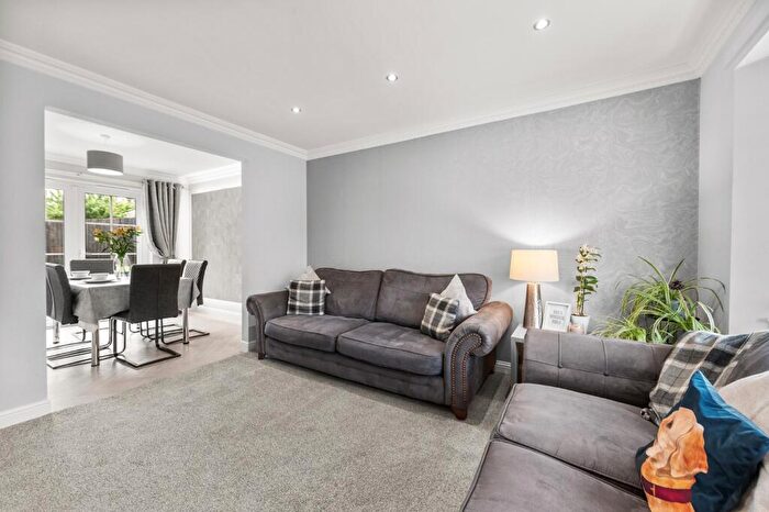 4 Bedroom Detached House For Sale In Thirlfield Wynd, Livingston, EH54
