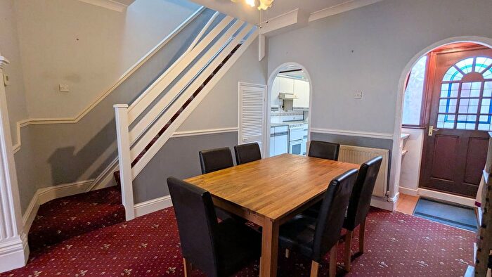 3 Bedroom Terraced House For Sale In Old Road, Ashton-In-Makerfield, Wigan, WN4