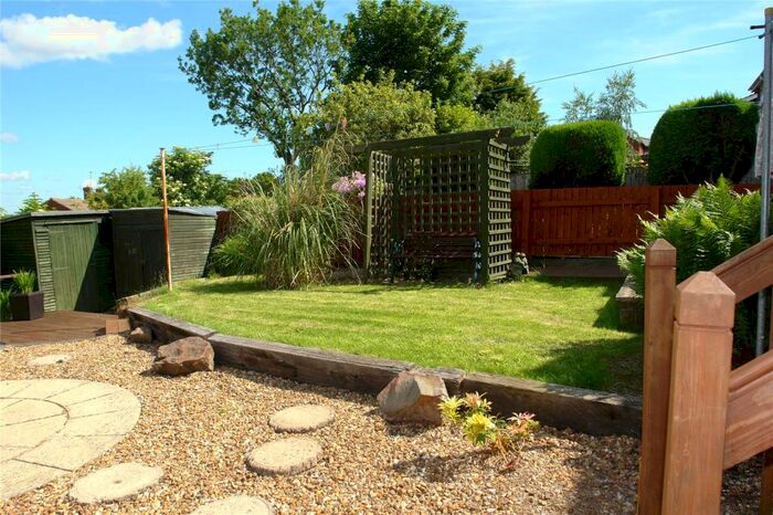 4 Bedroom Semi-Detached House To Rent In Riding Lea, Winlaton, NE21