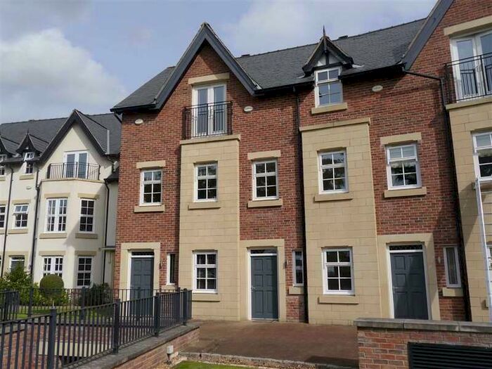 3 Bedroom Town House To Rent In Edge View Crescent, Merrymans Lane, Alderley Edge, SK9