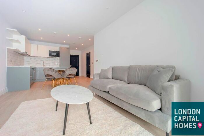 1 Bedroom Flat To Rent In Filmworks Walk, London, W5