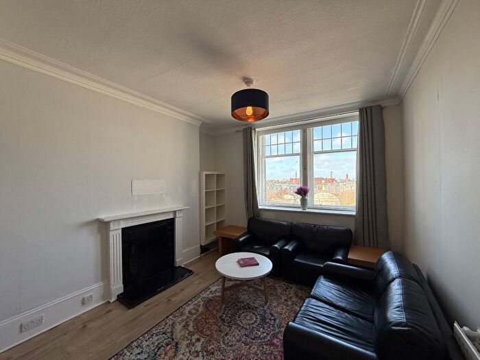 2 Bedroom Flat To Rent In Rosemount Viaduct, City Centre, Aberdeen, AB25