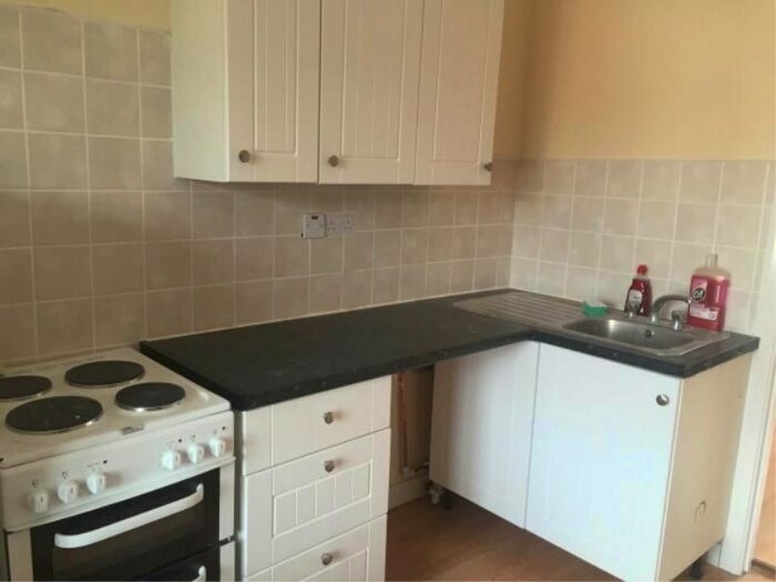 1 Bedroom Flat To Rent In The Sunny Road, Enfield, EN3