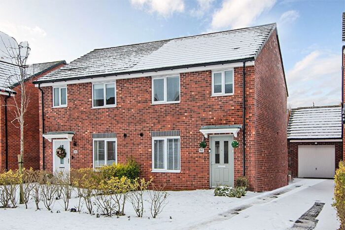 3 Bedroom Semi Detached House For Sale In Ruston Road, Burntwood, WS7