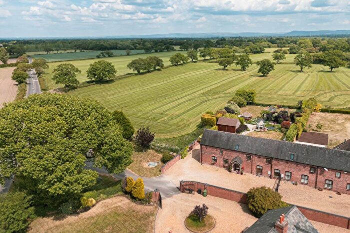 4 Bedroom Barn Conversion For Sale In Holmes Chapel Road, Brereton, CW11