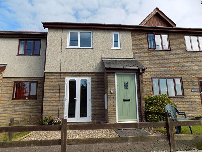 2 Bedroom Terraced House To Rent In Tafarn Y Grisiau, Y Felinheli, Gwynedd, LL56