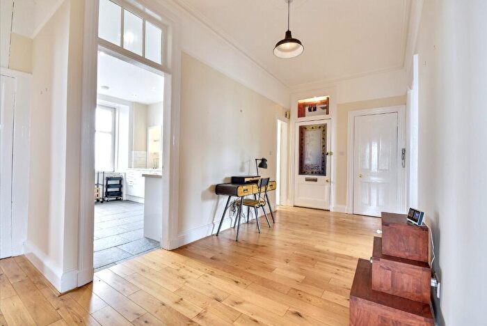 4 Bedroom Flat To Rent In Castle Mansions, Inverclyde, Gourock, PA19