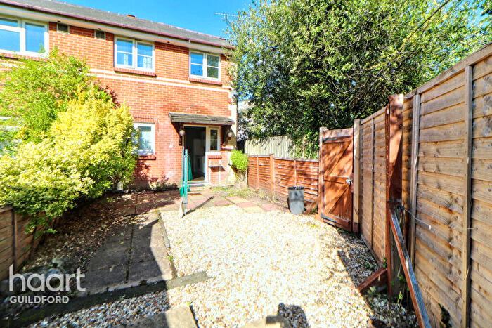 1 Bedroom Apartment For Sale In Queens Road, Guildford, GU1