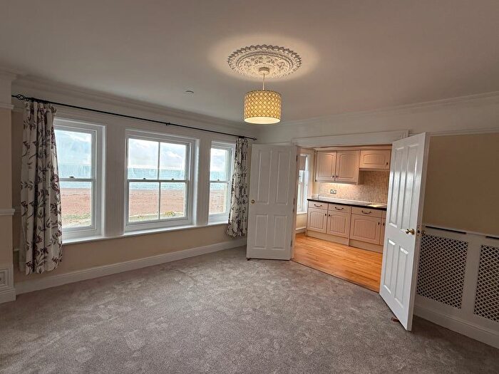 2 Bedroom Flat To Rent In Channel View, Marine Crescent, Folkestone, Kent, CT20