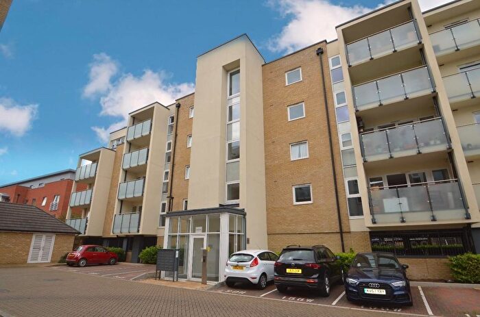 2 Bedroom Flat For Sale In Walsham Court, Ickenham, UB10