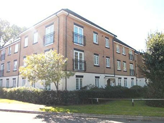 2 Bedroom Flat To Rent In Buchanan Road, Rugby, CV22