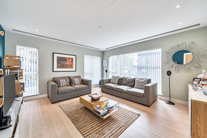 3 Bedroom Flat For Sale In Cherry Orchard Road, Amarelle Apartments, CR0