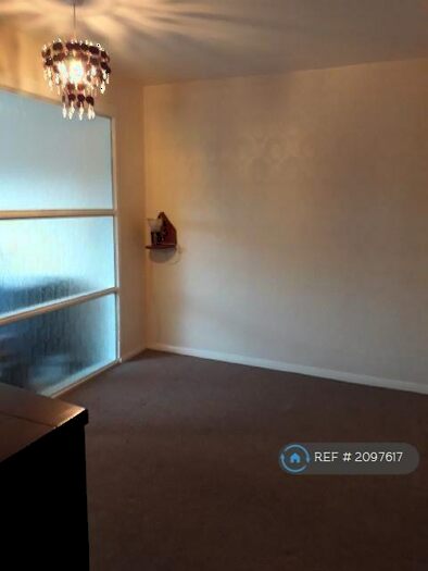 4 Bedroom Semi-Detached House To Rent In Hemmingfield Crescent, Worksop, S81