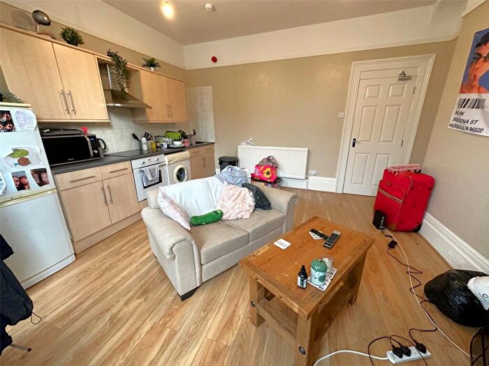 2 Bedroom Apartment To Rent In Cheltenham Road, Bristol, BS6